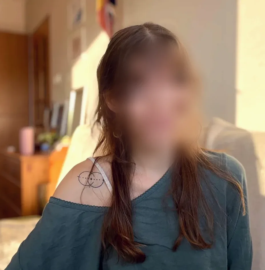 Laura, 28